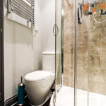 189CR first floor shower room